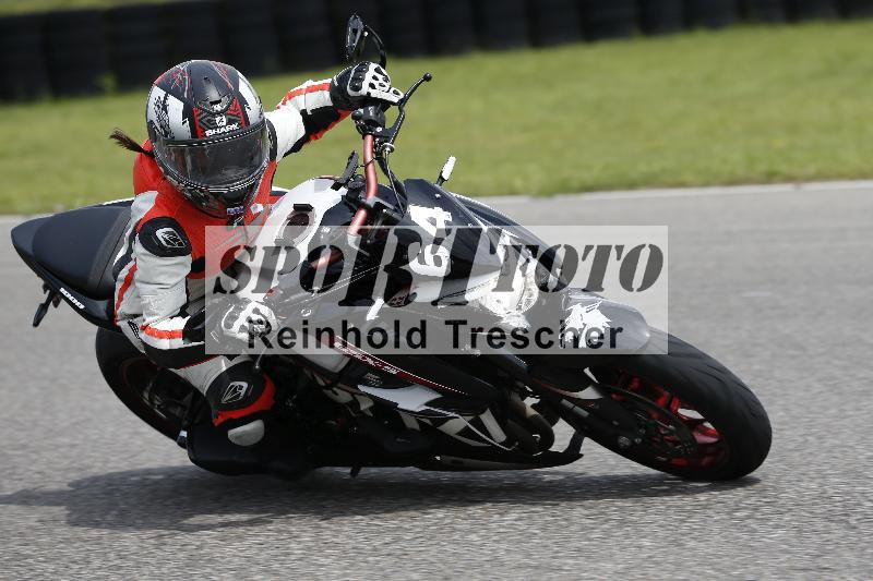 /Archiv-2024/29 12.06.2024 MOTO.CH Track Day ADR/Gruppe blau/64